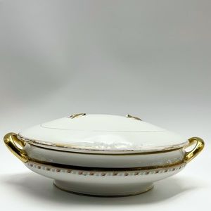 💐🏰☁️Limoges - vintage porcelain oval vegetable bowl.